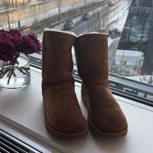 UGG Brown Shearling Winter Boots